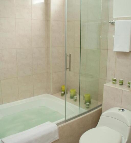 수피리어 룸, Condina Pereira