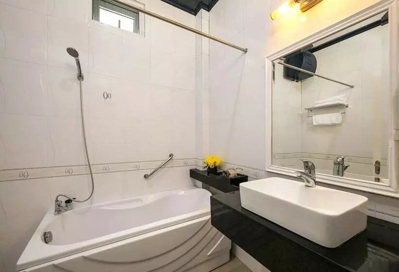 اتاق استاندارد با تخت بزرگ, Solo Hanoi Hostel