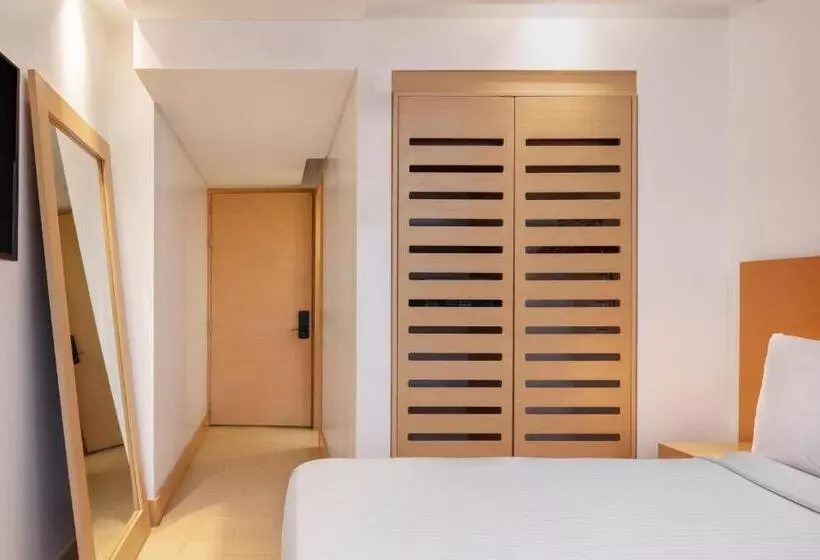 バルコニー付きスタンダードルーム, Fairfield By Marriott Bogota Embajada