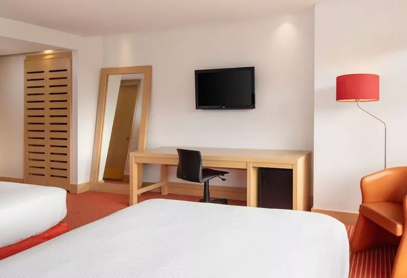 ２ダブルベッドのスタンダードルーム, Fairfield By Marriott Bogota Embajada