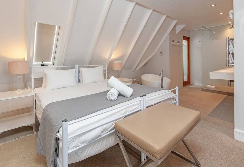 Romantic Room, Harbour House