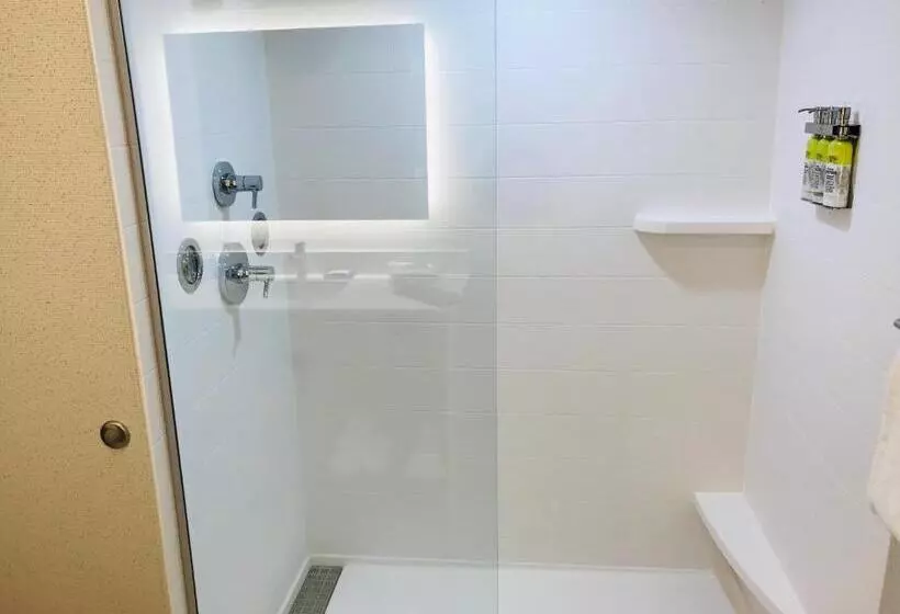 エクゼクティブルーム, Holiday Inn Express Fishkill, An Ihg