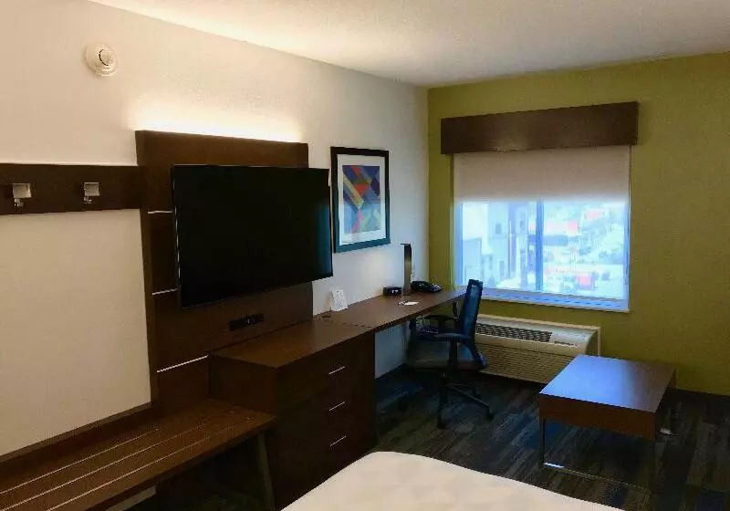 キングサイズベッドのスタンダードルーム, Holiday Inn Express Fishkill, An Ihg