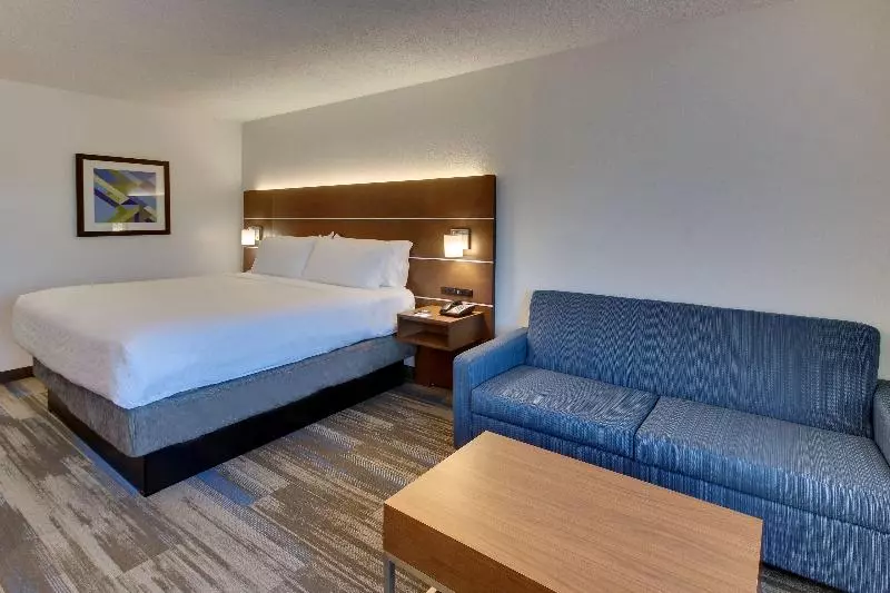 キングサイズベッドのスタンダードルーム, Holiday Inn Express Fishkill, An Ihg