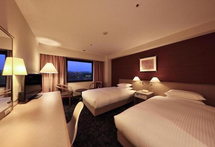 חדר סטנדרט, Minamisenri Crystal