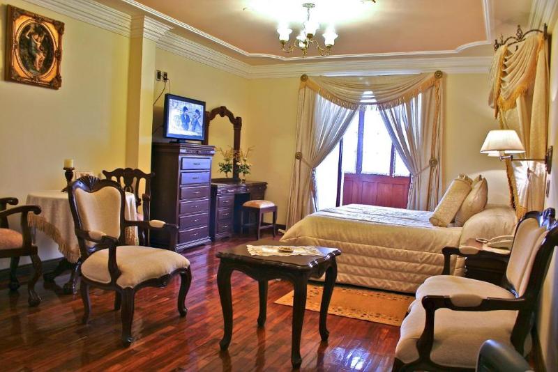 Полулюкс, San Marino Royal