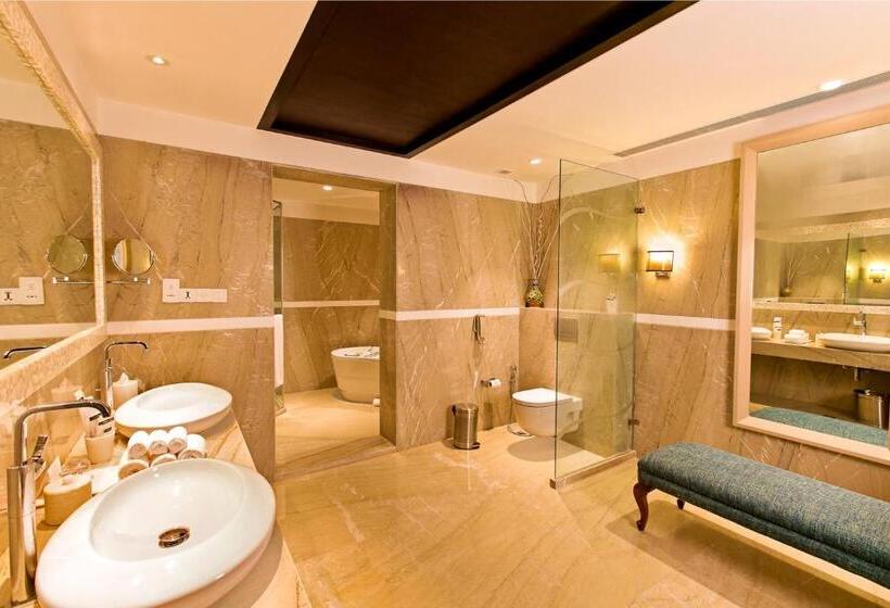 Люкс Повышенной Комфортности, The Lalit Jaipur