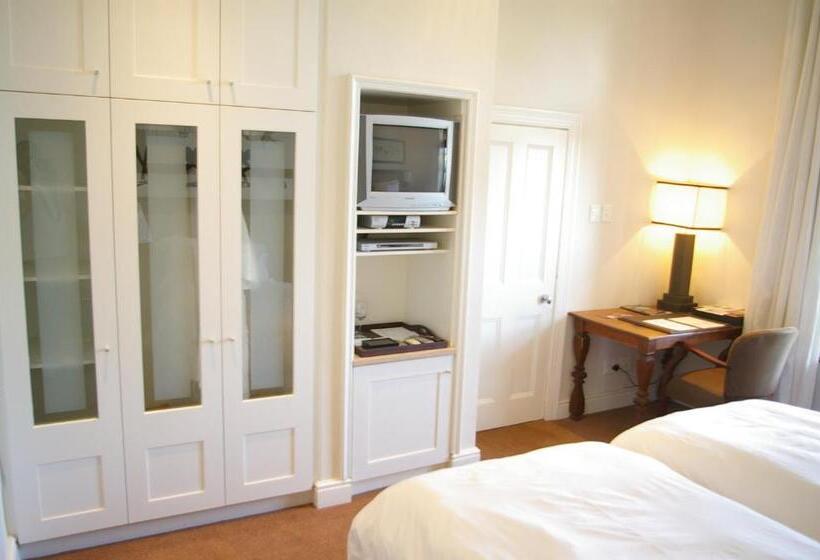 غرفة قياسية, The Royal