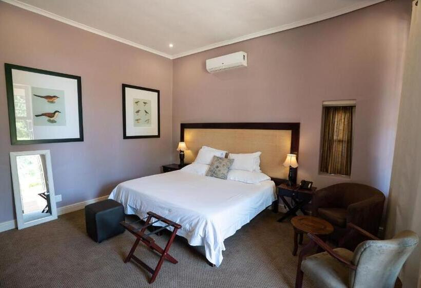 غرفة قياسية, The Royal