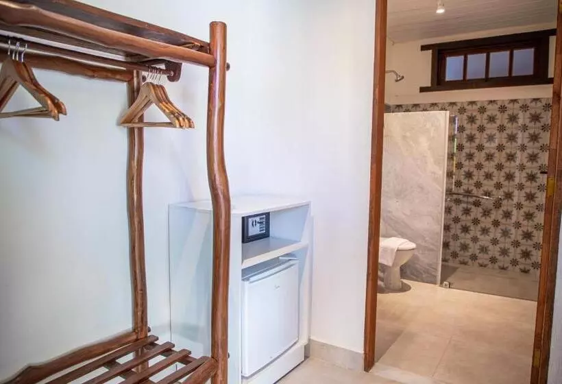 اتاق کلاسیک سه تخته, Tororao Hotel Pousada
