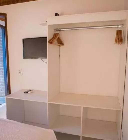 اتاق کلاسیک چهارنفره, Tororao Hotel Pousada
