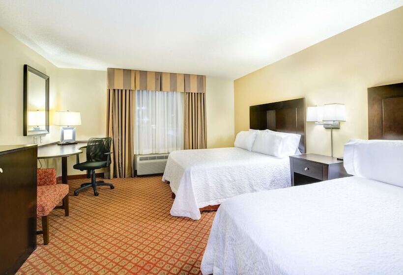 Номер Стандарт Адаптированный для Инвалидов, Hampton Inn Suites Scottsboro