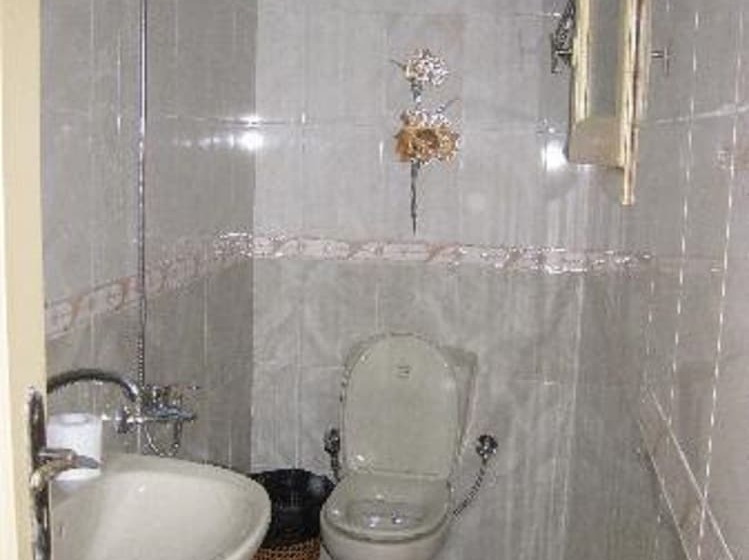 اتاق استاندارد یک تخته با سرویس بهداشتی مشترک, Arabian Nights Hostel