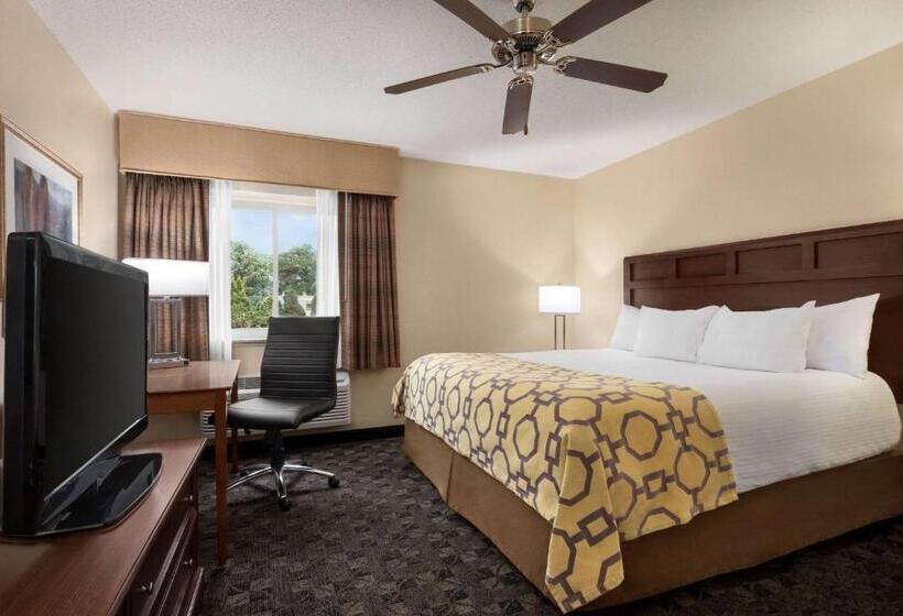 اتاق استاندارد با تخت بزرگ, Baymont By Wyndham Mt. Pleasant