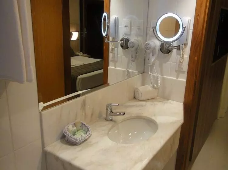 اتاق لوکس, Bh Jaraguá