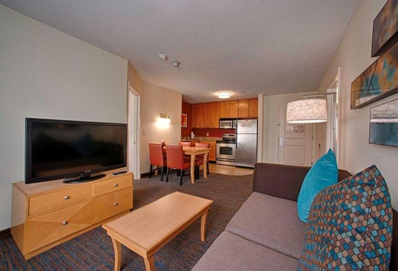 침실 2개 스위트, Residence Inn Neptune At Gateway Center