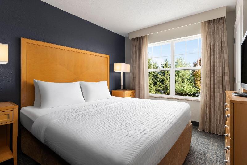 스탠다드 스튜디오 킹침대, Residence Inn Neptune At Gateway Center