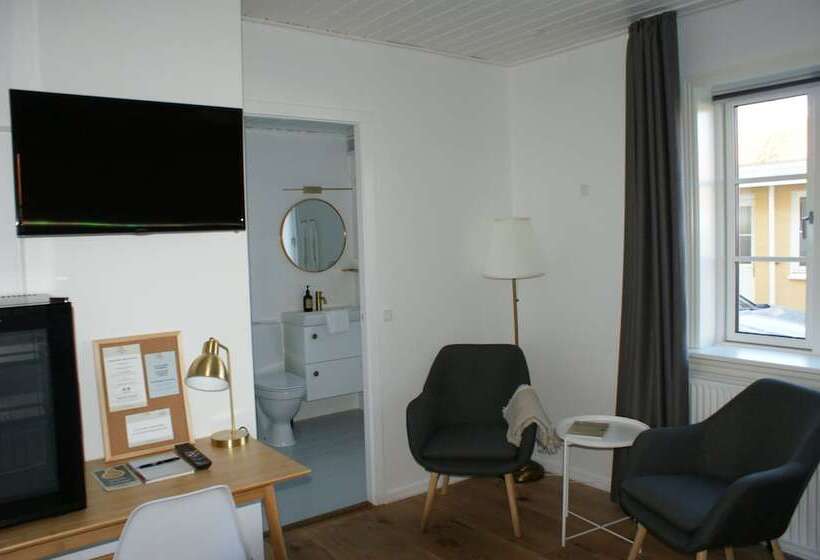 غرفة قياسية, Strandly Skagen