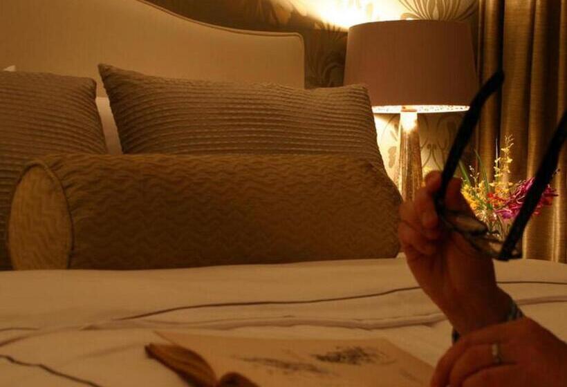 חדר סטנדרט, Veritas