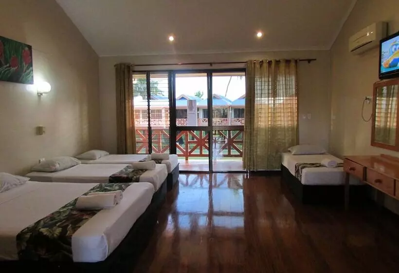 سوییت خانوادگی, Wailoaloa Beach Resort Fiji