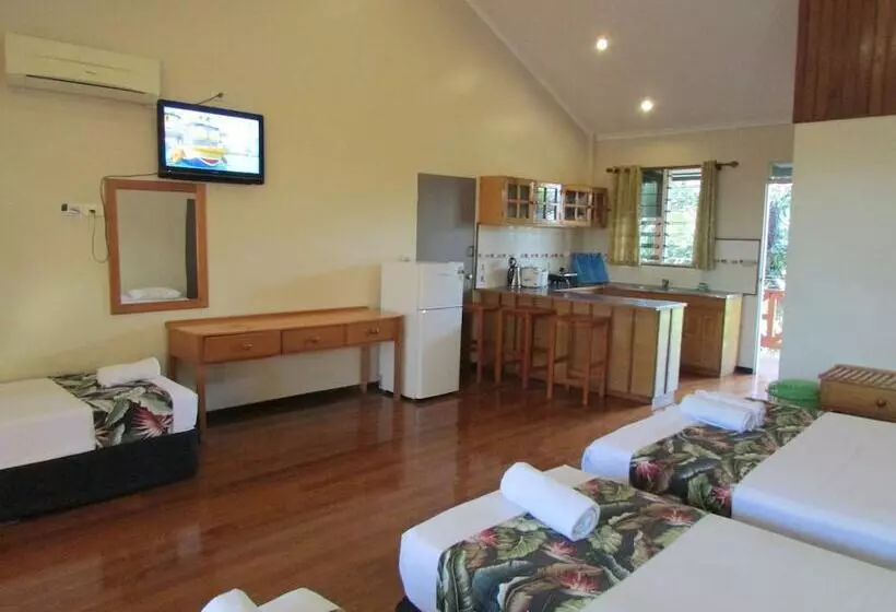 سوییت خانوادگی, Wailoaloa Beach Resort Fiji