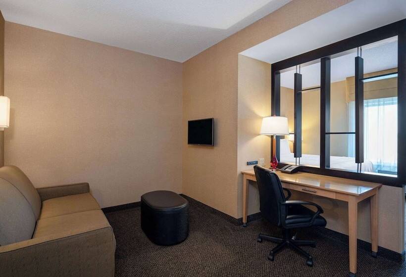 جناح لذوى الاحتياجات الخاصة, Wyndham Noblesville