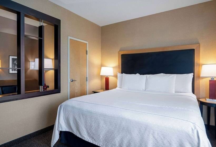 جناح ديلوكس غرفتين نوم, Wyndham Noblesville