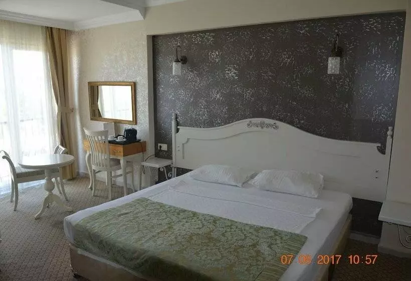 スタンダードルーム, Sarıçay Rhodius Otel
