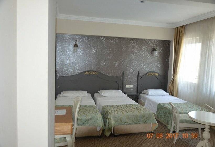 スタンダードトリプルルーム, Sarıçay Rhodius Otel