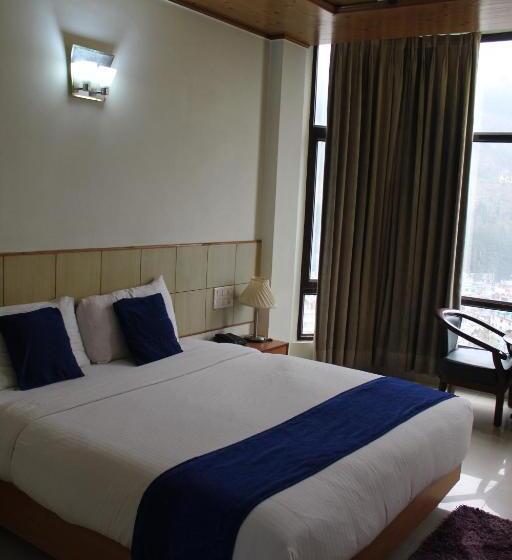 اتاق لوکس, Broadways Inn