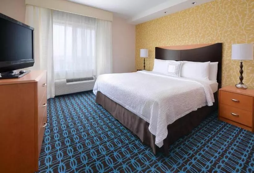 キングサイドベッドのスタンダードワンルーム, Fairfield Inn & Suites By Marriott Dallas Plano The Colony