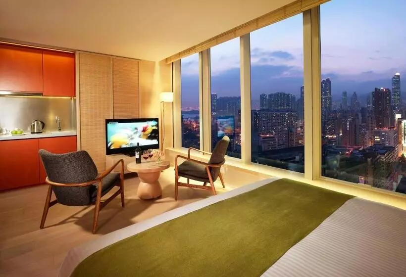 استودیوی استاندارد, Madera Hong Kong