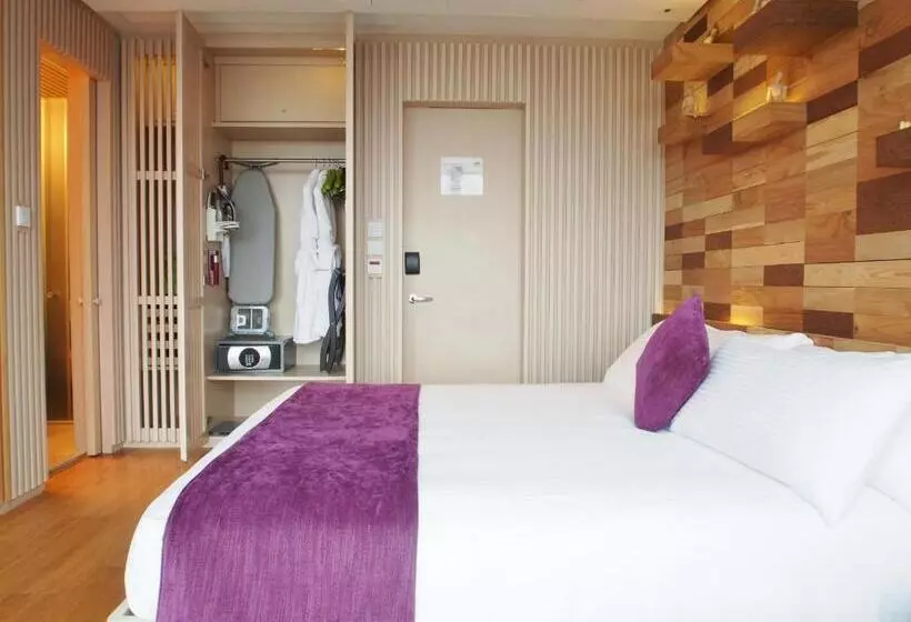 اتاق پنت هاوس, Madera Hong Kong