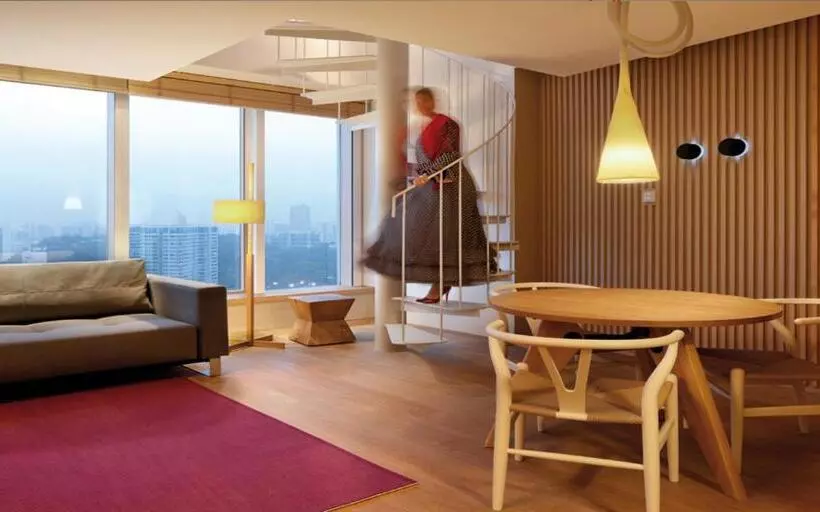 اتاق پنت هاوس, Madera Hong Kong