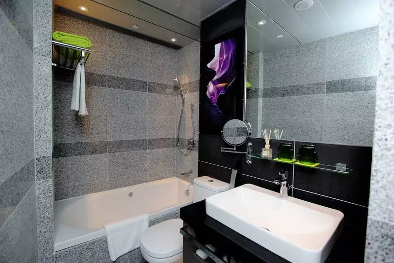 اتاق لوکس, Madera Hong Kong