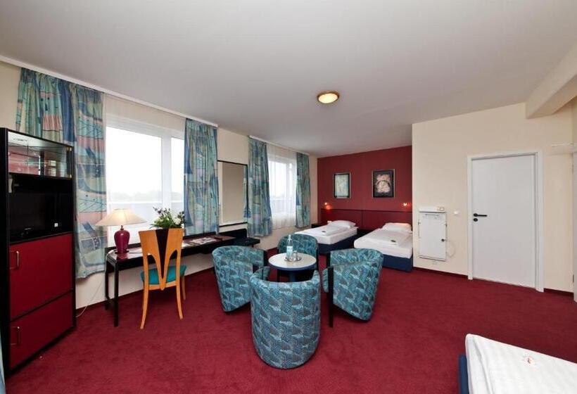 Семейный Номер, Aviva