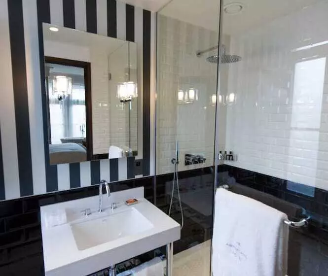 デラックススタジオ, The Ampersand Hotel   Small Luxury Hotels Of The World