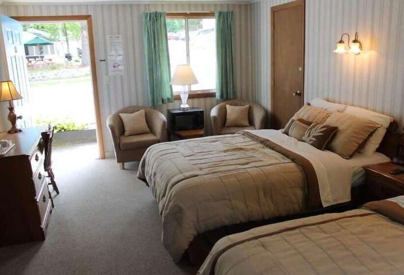 스탠다드 룸 더블 침대 2개, Weirs Beach Motel & Cottages