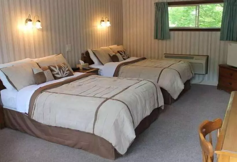 اتاق استاندارد با 2 تخت دوبل, Weirs Beach Motel & Cottages