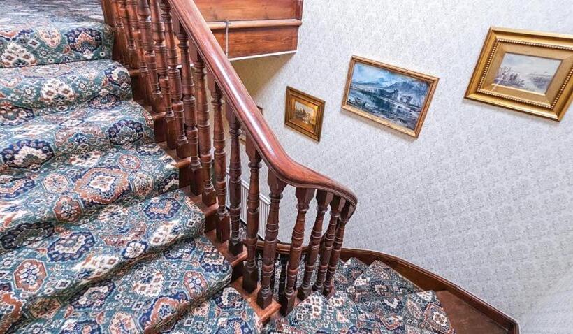 חדר אקונומי, Mystayinn Melrose Villa