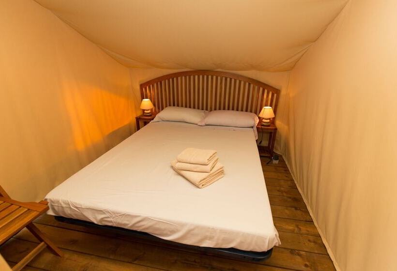 Basic Tent, Camping Bungalows El Far