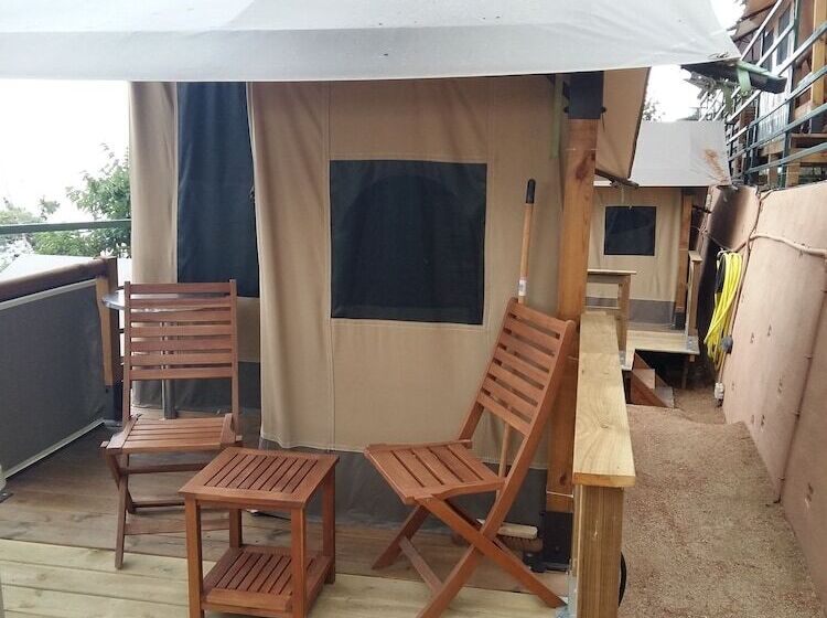 كوخ تقليدي, Camping Bungalows El Far