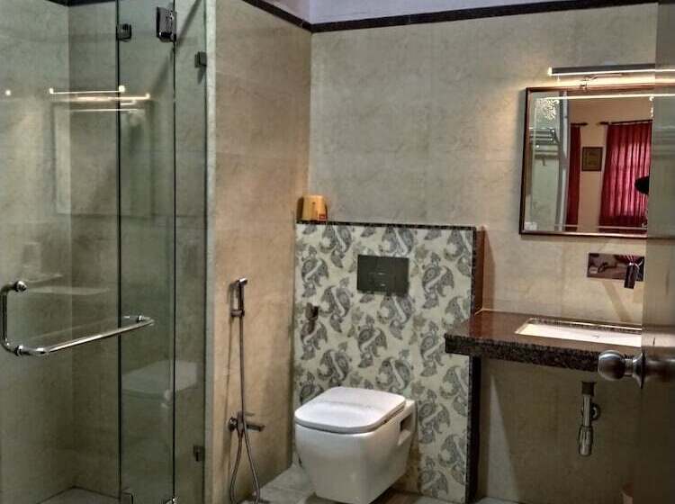 غرفة ديلوكس, Anuraag Villa