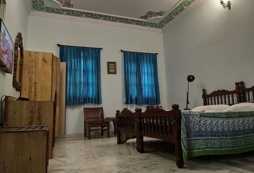 غرفة ديلوكس, Anuraag Villa