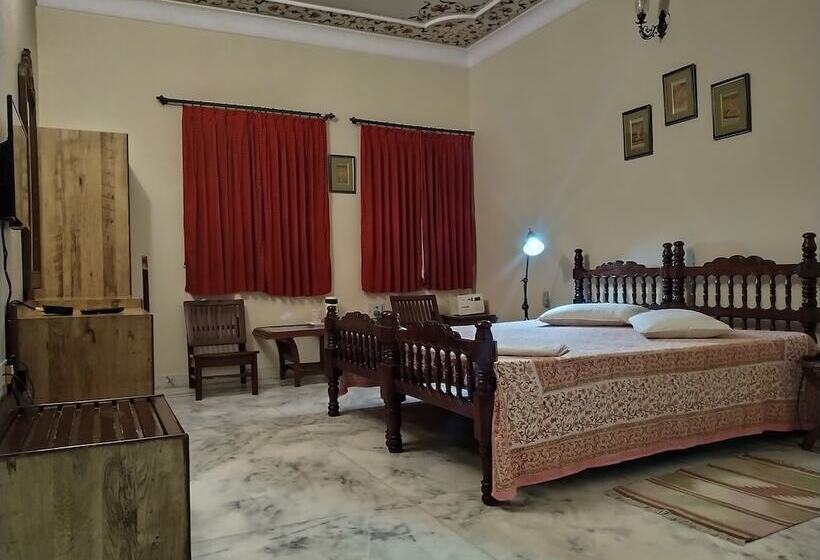 غرفة ديلوكس, Anuraag Villa