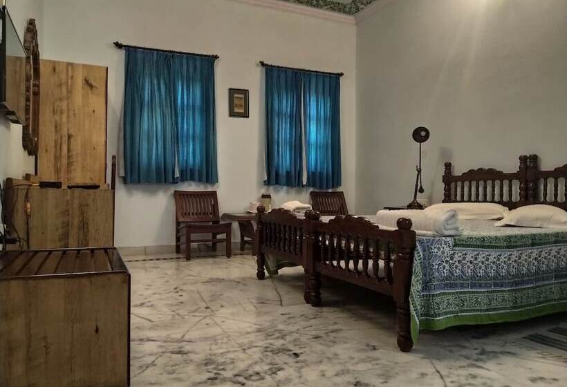 غرفة ديلوكس, Anuraag Villa