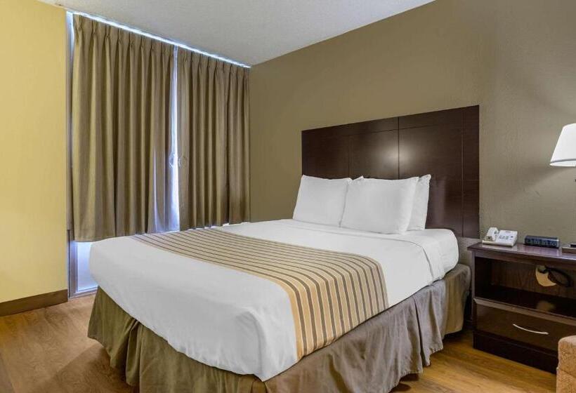 Номер Стандарт Адаптированный для Инвалидов, Econo Lodge Inn & Suites Triadelphia Wheeling