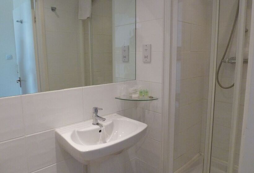 Номер Стандарт, Edgar Townhouse