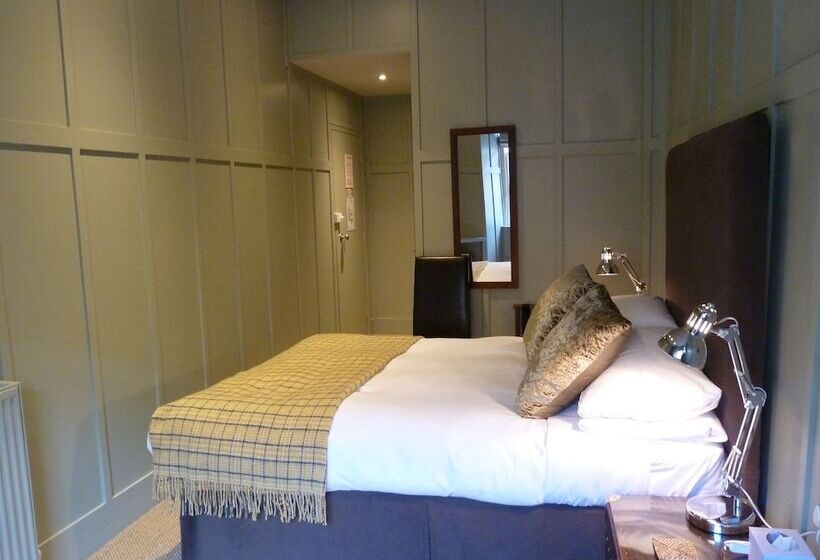 Номер Стандарт, Edgar Townhouse