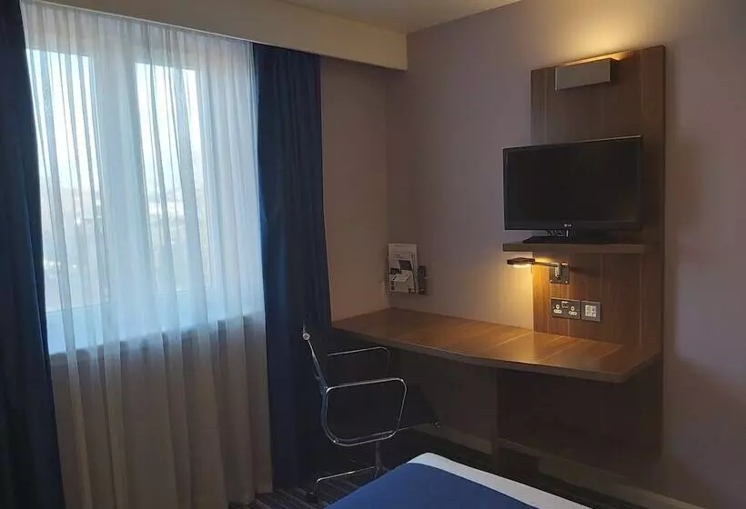 身障者適用スタンダードルーム, Holiday Inn Express Windsor, An Ihg